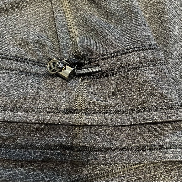 Lululemon Back on Track Tank - Black - Size 6 - Picture 6 of 10